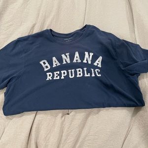 Banana republic t shirt